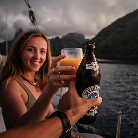 2 Nuits Insolites & 1 Excursion Voile A Bord Du Voilier Mori Ora Moorea Dış mekan fotoğraf